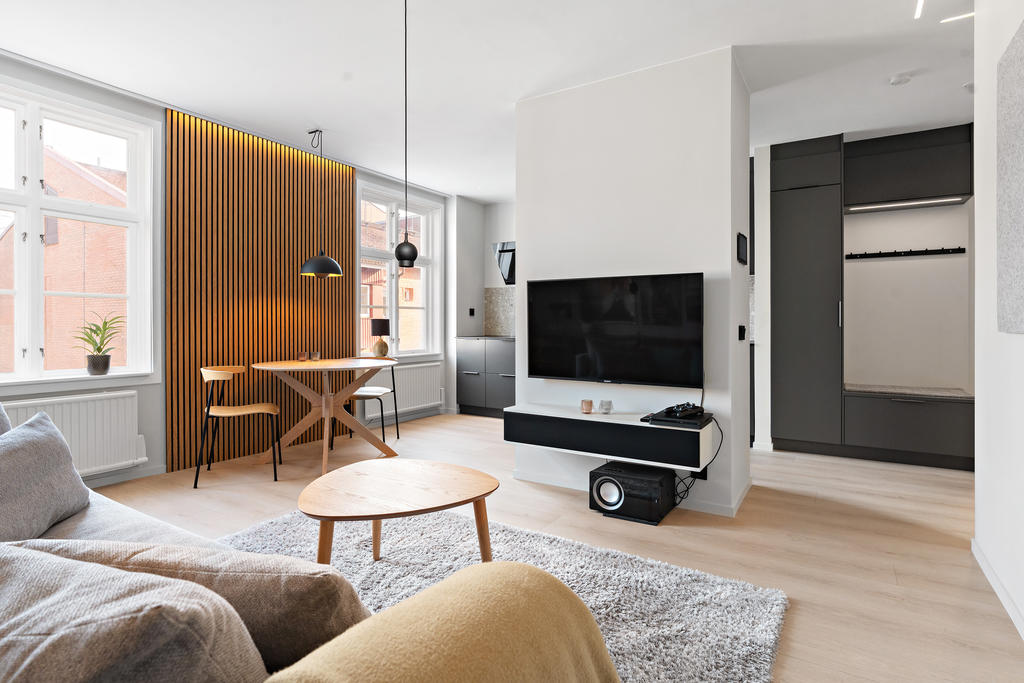 Två genomgångar till köket