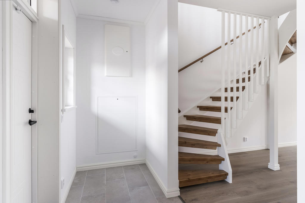 Entré med plats för avhängning
