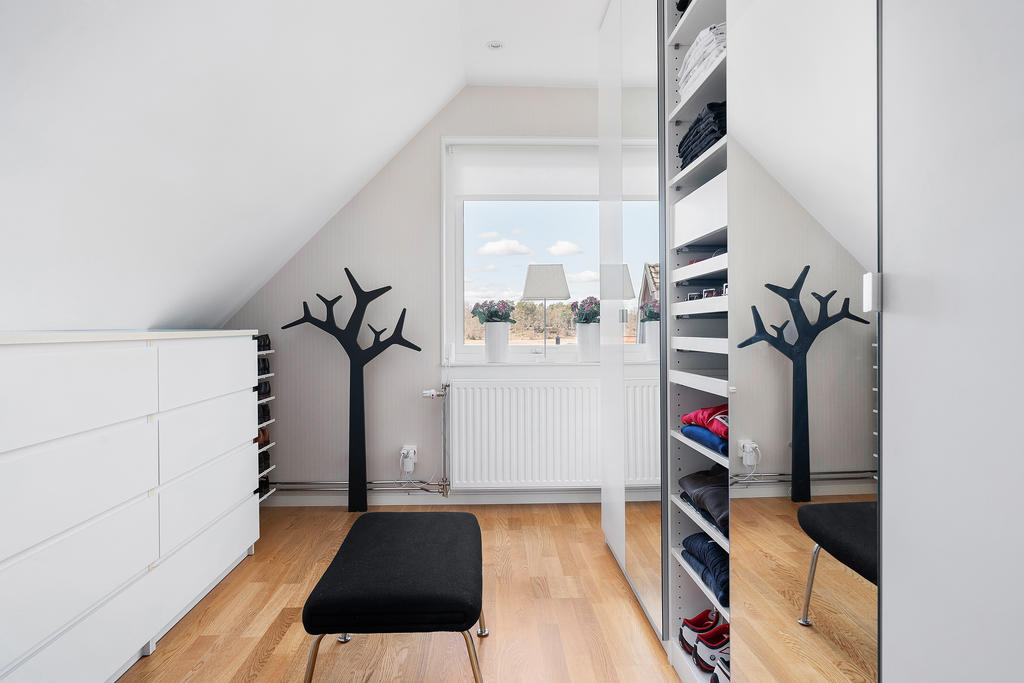 Dressingroom/sovrum 6