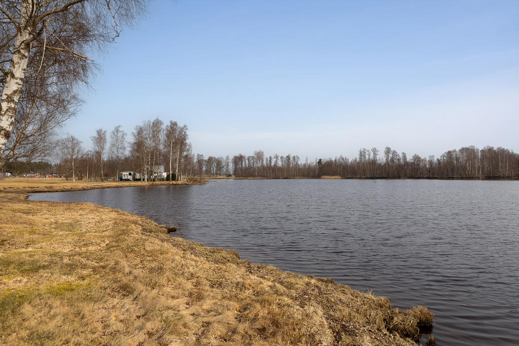 Kort promenad når man ner till sjön Salen