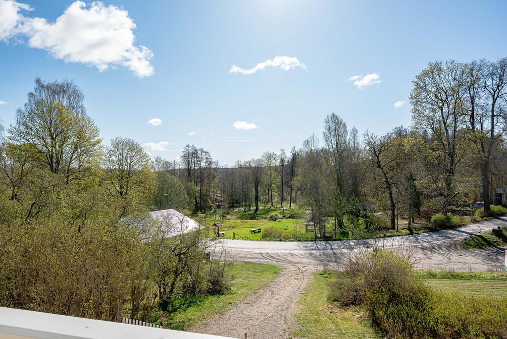 Vyn över brunnsparken från balkongen