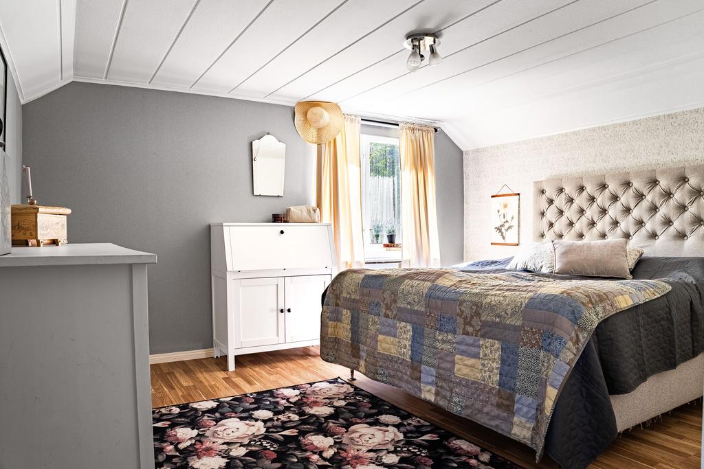 Ena sovrummet på övrvåningen