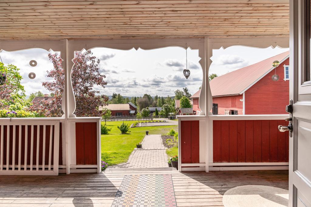 Utsikt från entréhallen