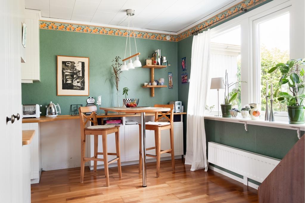 Matplats med barbord