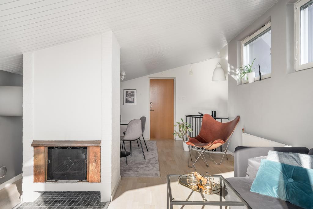 Öppen spis och härligt ljusinsläpp