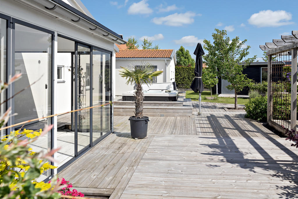 Stort trädäck