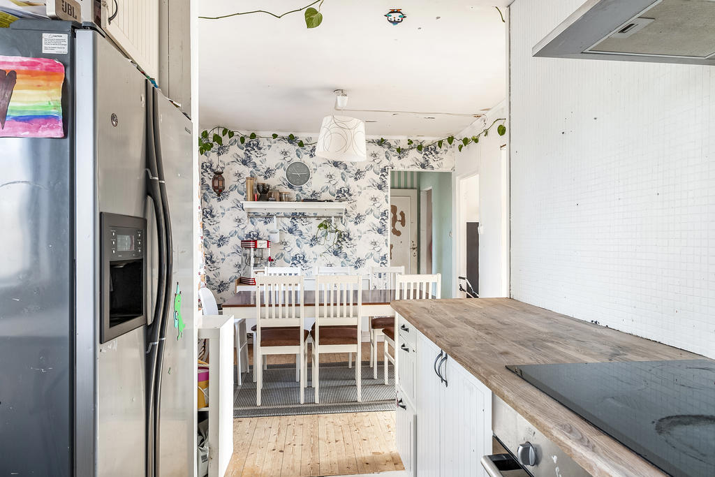 Kök mot matplats