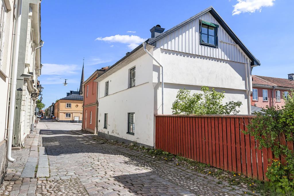 Fasad mot Smedjegatan 