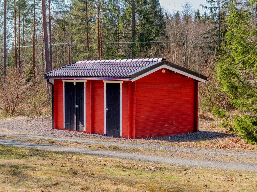 Fristående förråd ofri grund