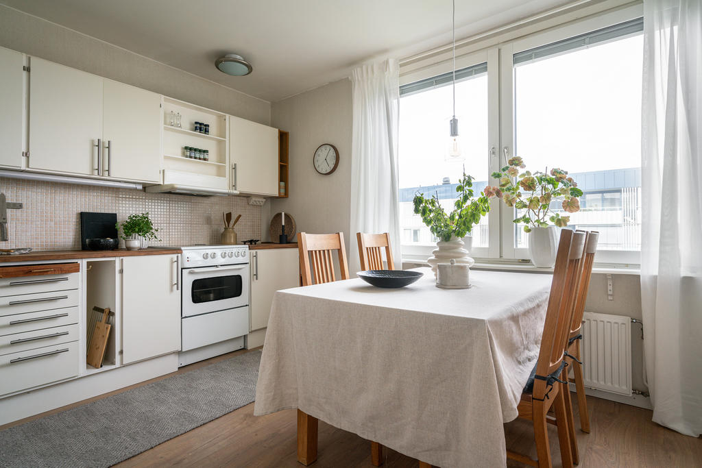 Plats för ett rejält köksbord finns.