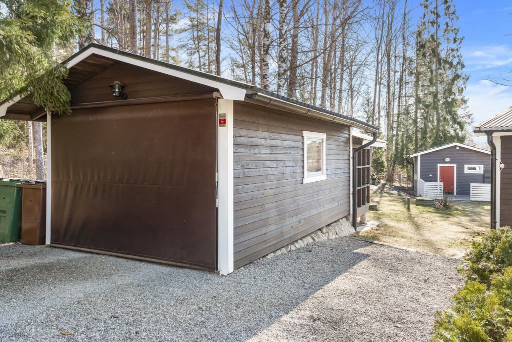 Carport/förråd 