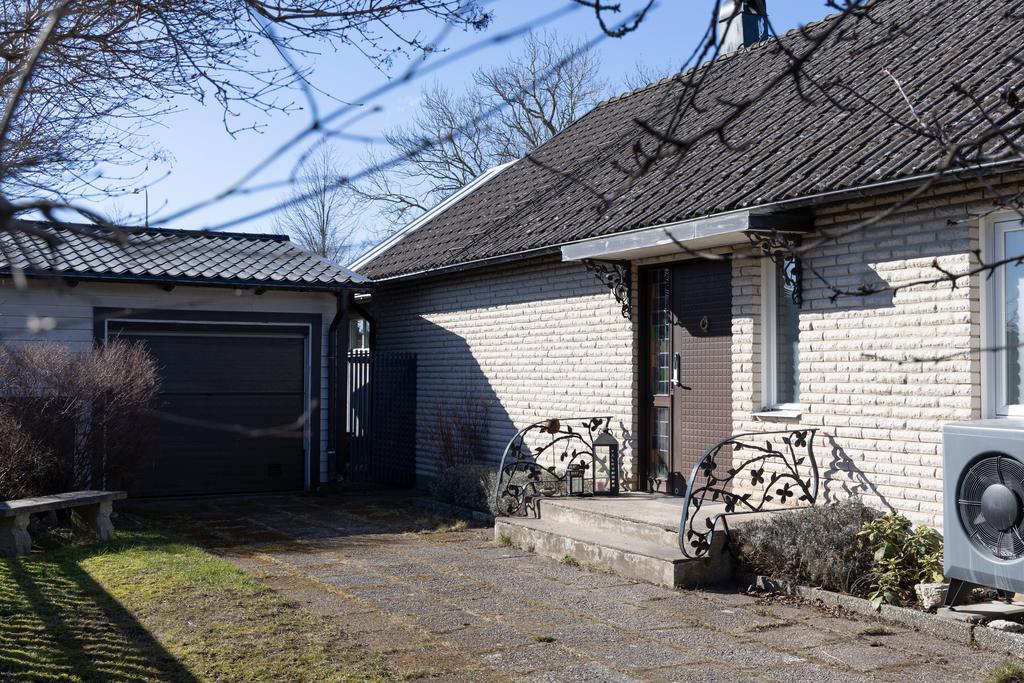 Entré vid bostadshus