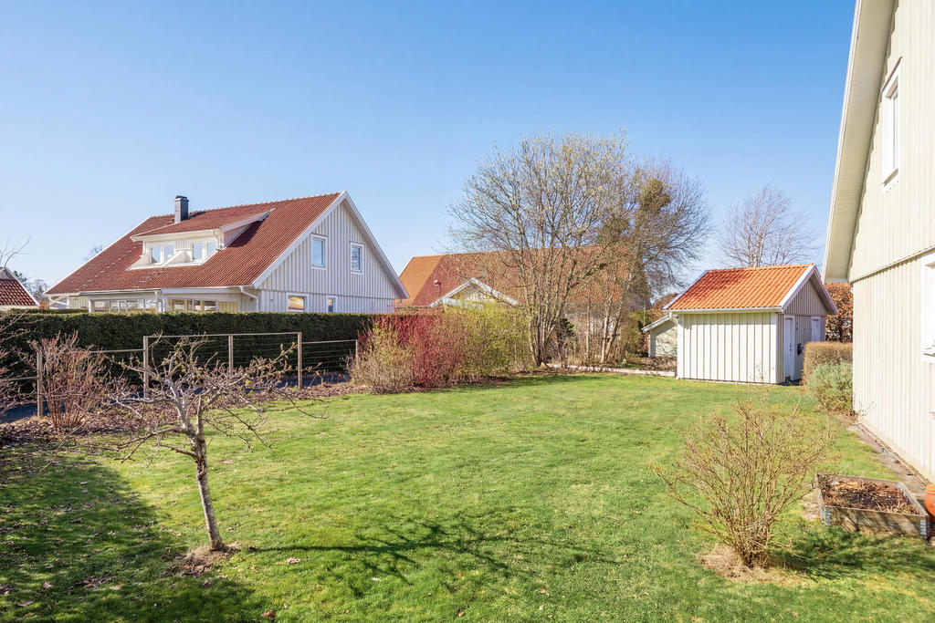 Stor plats att odla eller leka på