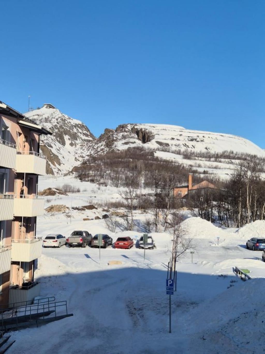 Utsiktsbilder från lgh. (säljarens bild) 