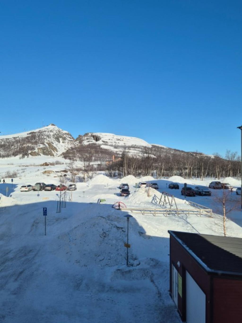 Utsiktsbilder från lgh. (säljarens bild) 