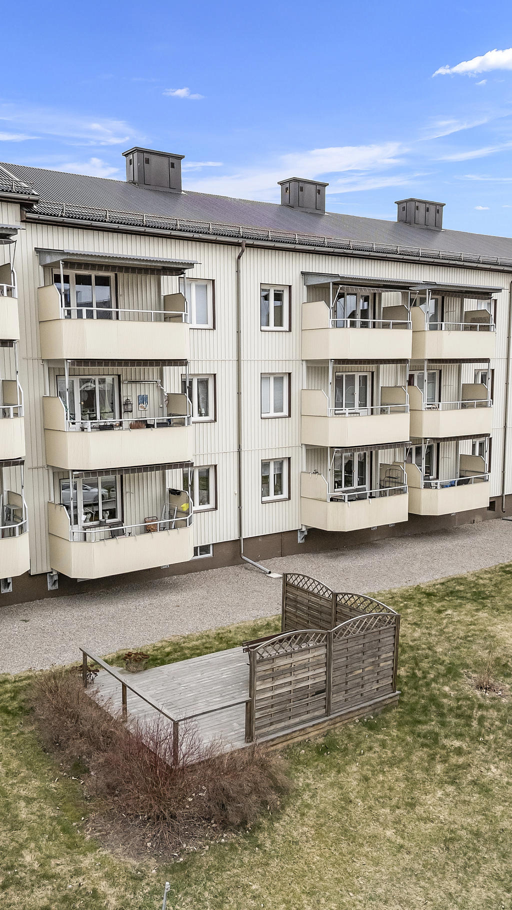 Balkong med insynsskydd