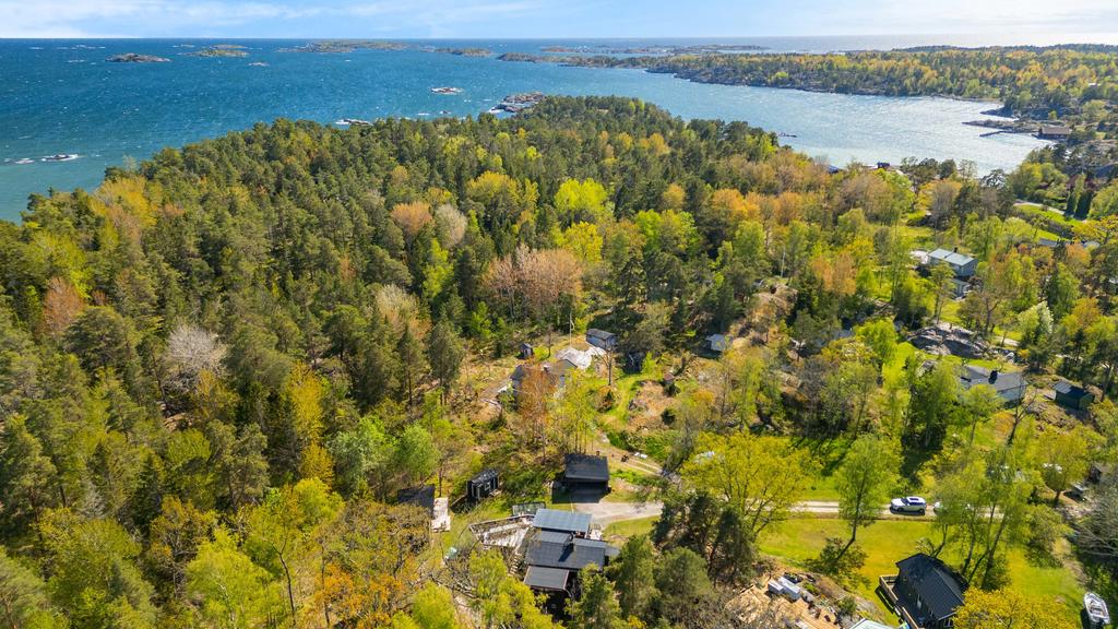 Skärgårdsmiljö och lugn.