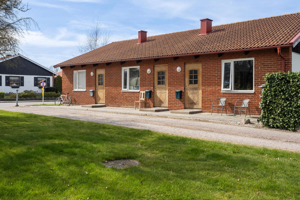  I tre bostadslängor finns totalt 18 ettor för uthyrning