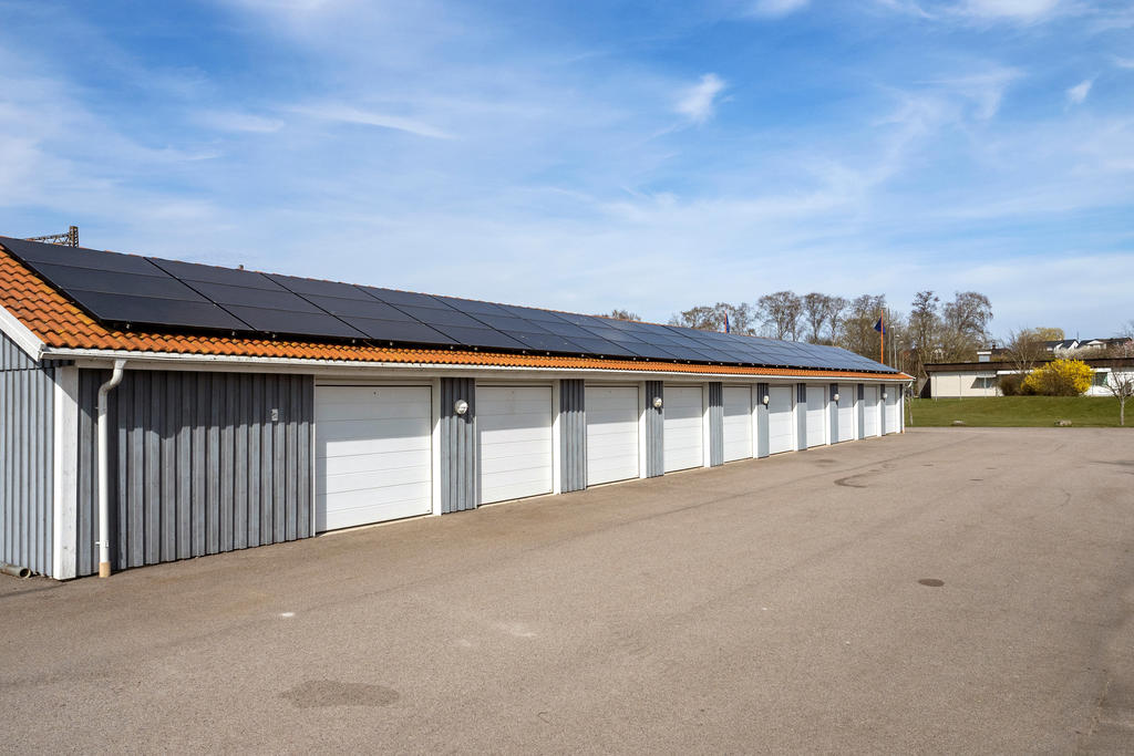 Nybyggd garagelänga för uthyrning