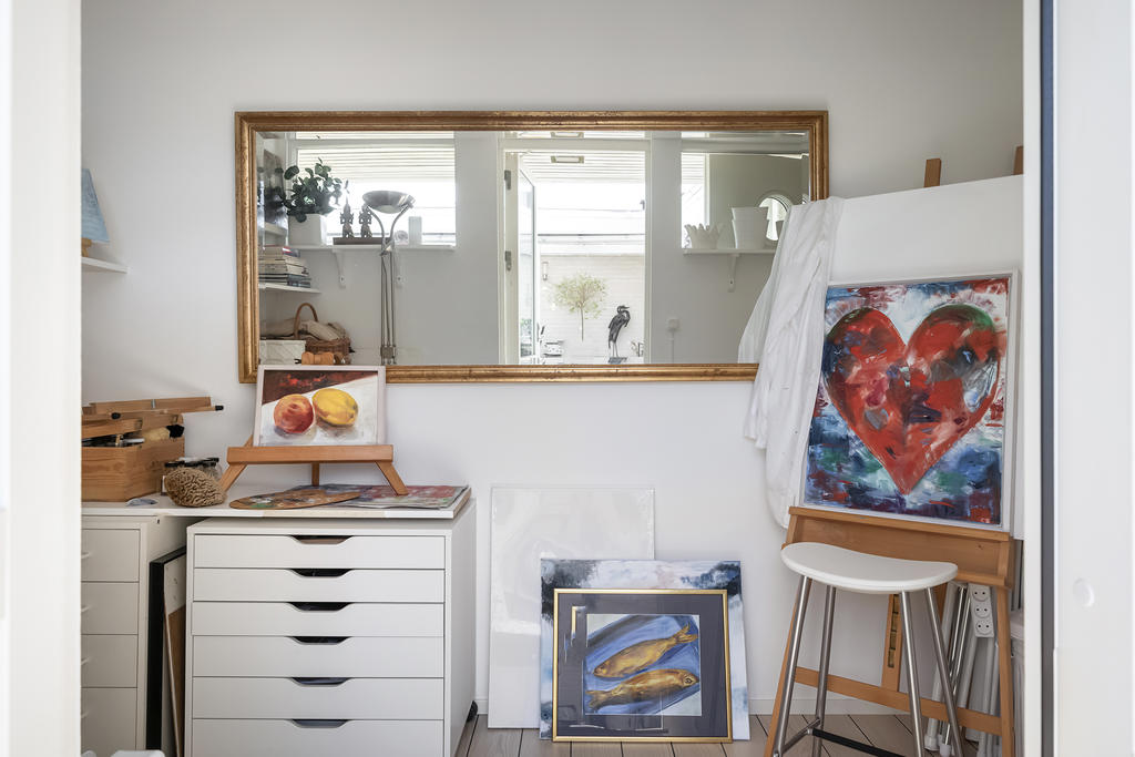 Ateljé i länga utanför huset