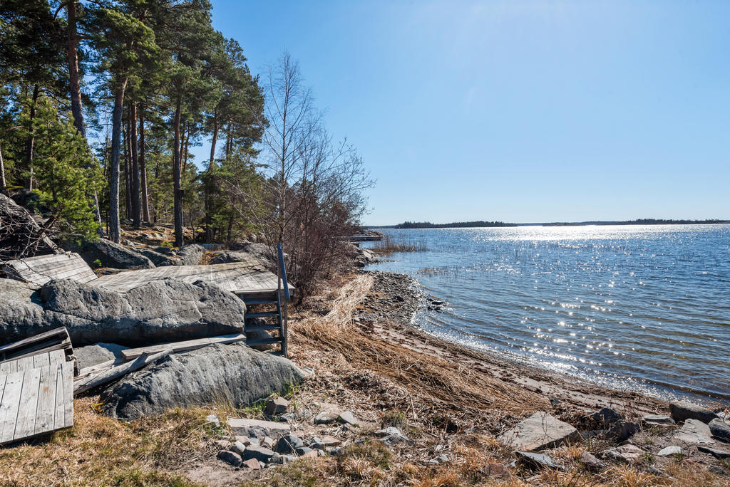 Uteplatser/trädäck, delas med 2 grannar
