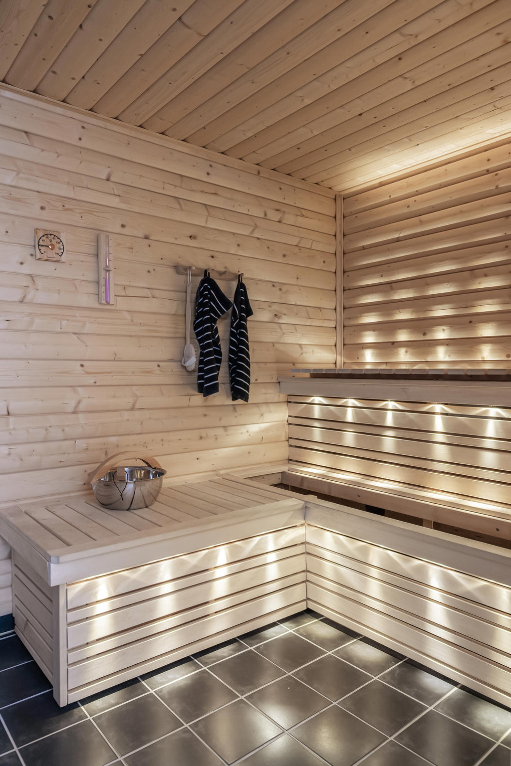 Bastu i relaxavdelning