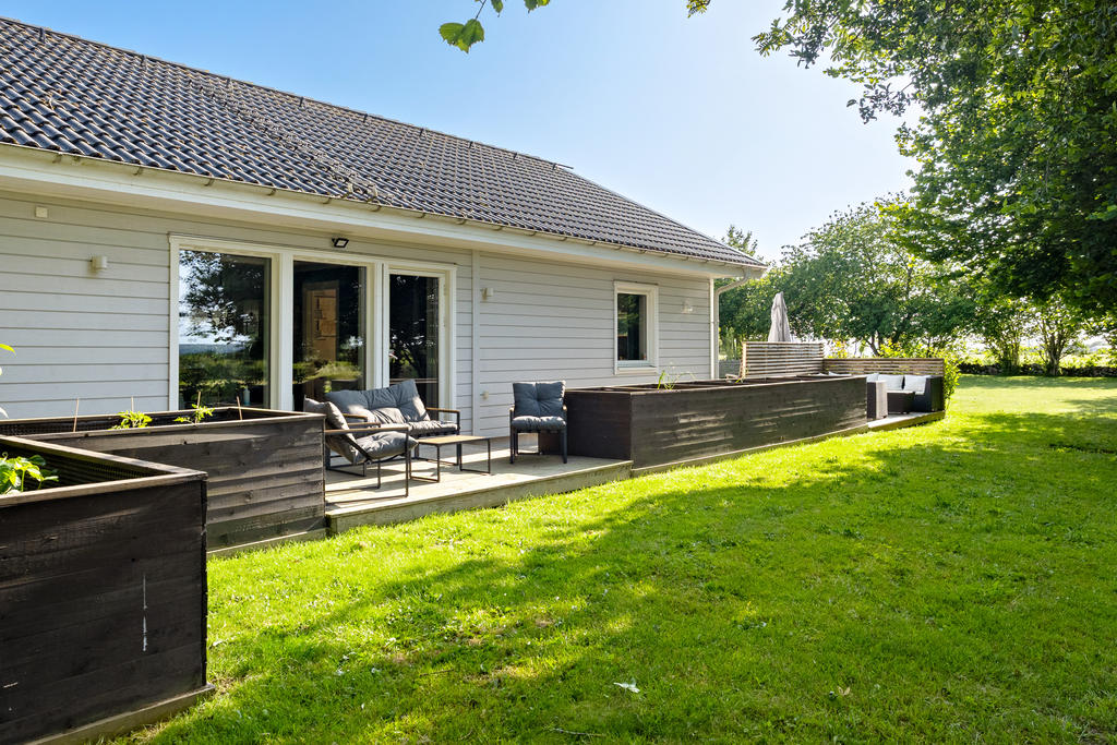 Uteplats med utgång från vardagsrum