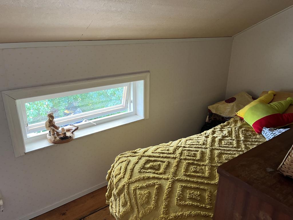 Säljarens bild på alkoven. 