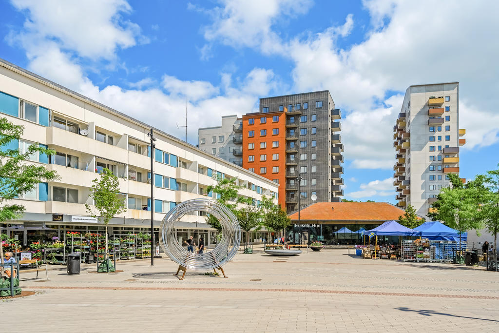 Kallhälls centrum.