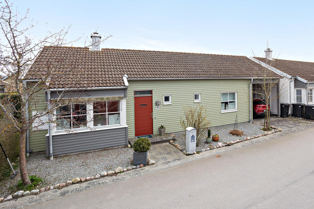 Varmt välkommen till Orkidévägen 43