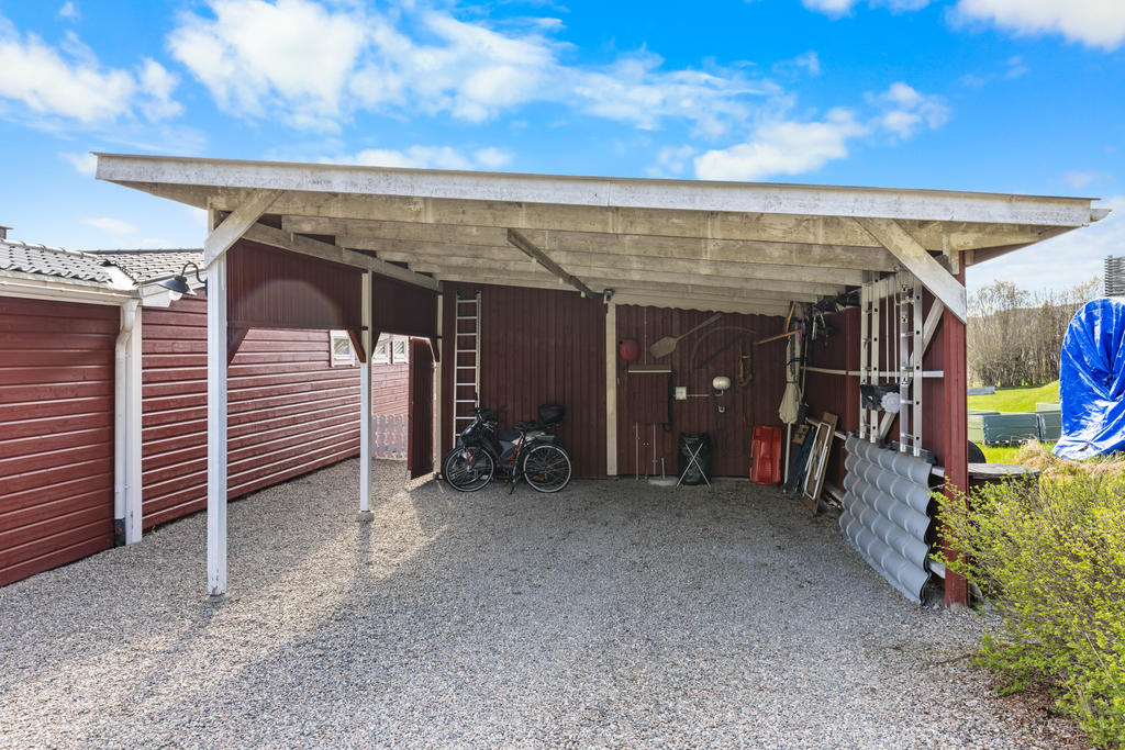 Carport byggd år 2007. 