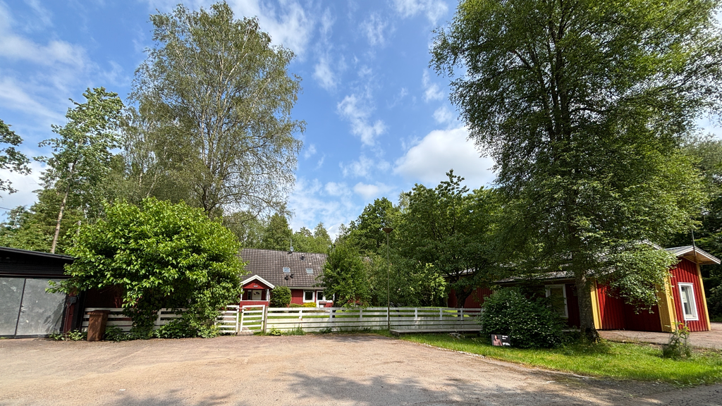 Översikt över alla tre byggnaderna 
