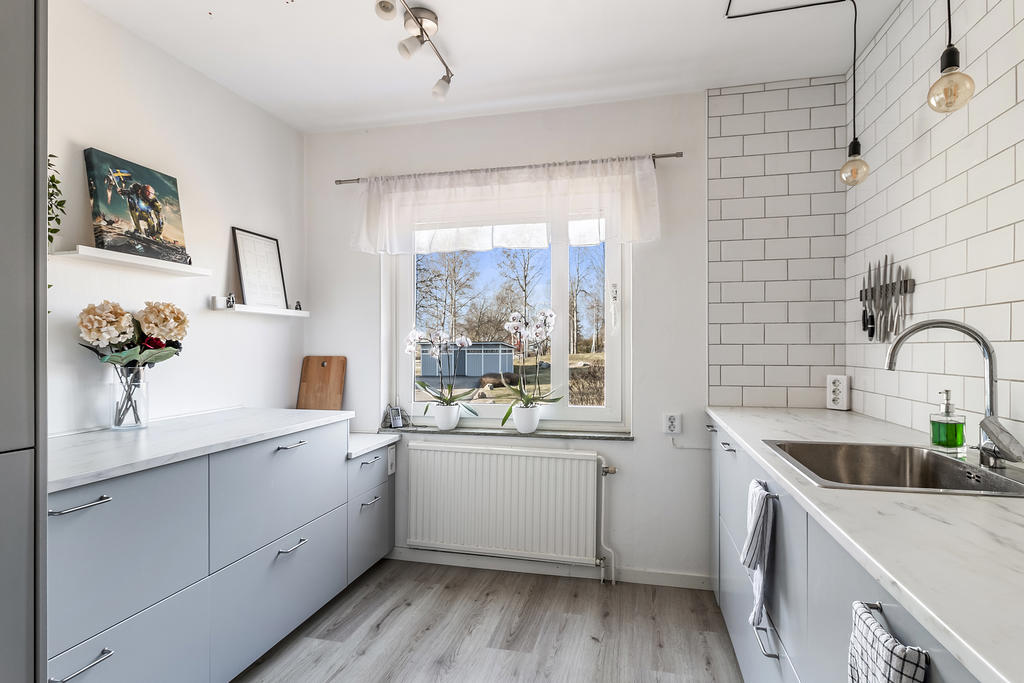 Rymligt kök med bra arbetsytor