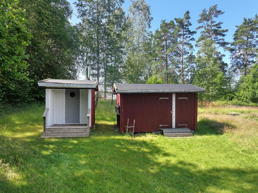 Bastu och förråd 
