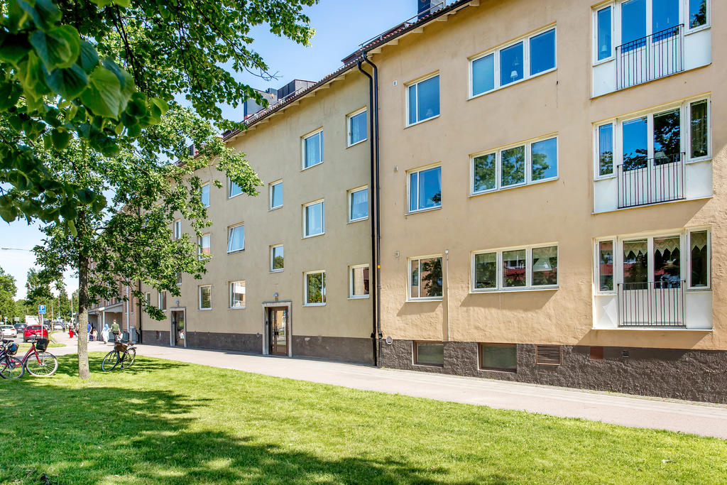 Fasaderna utmed Holgersgatan