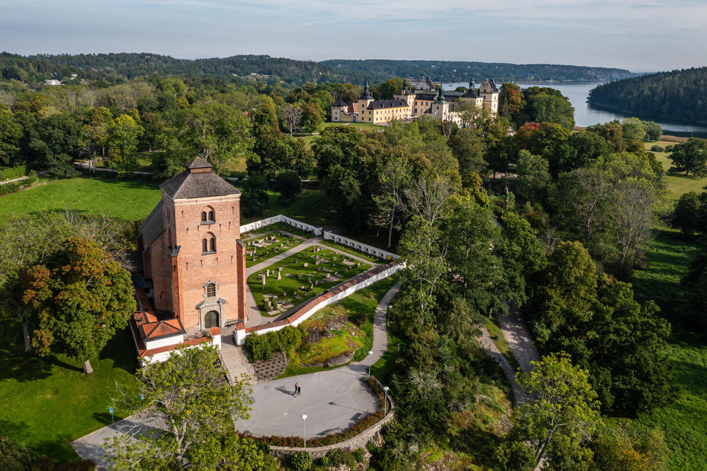Tyresö Kyrka och Slott