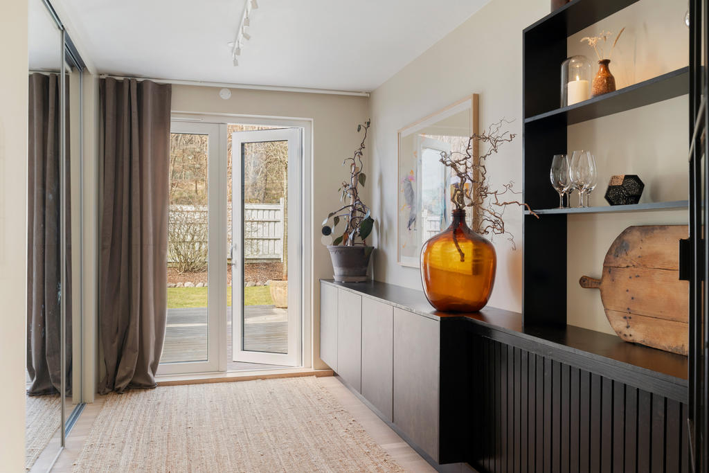 Smakfullt och praktiskt renoverad groventré