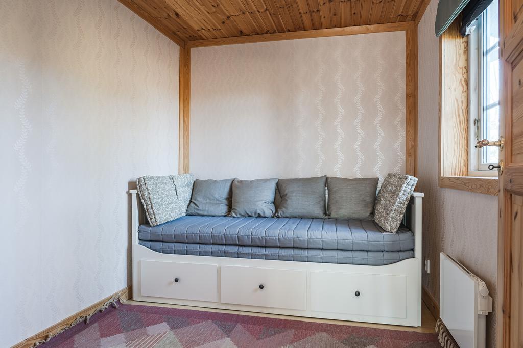 Sovrum på entréplan