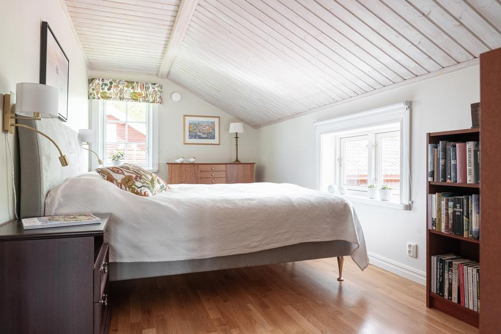 Sovrum 2, på övre plan.