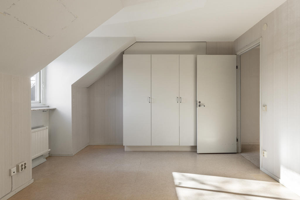 Master bedroom.