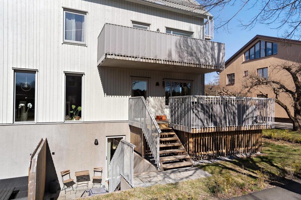 Uteplatsen i 2 etage
