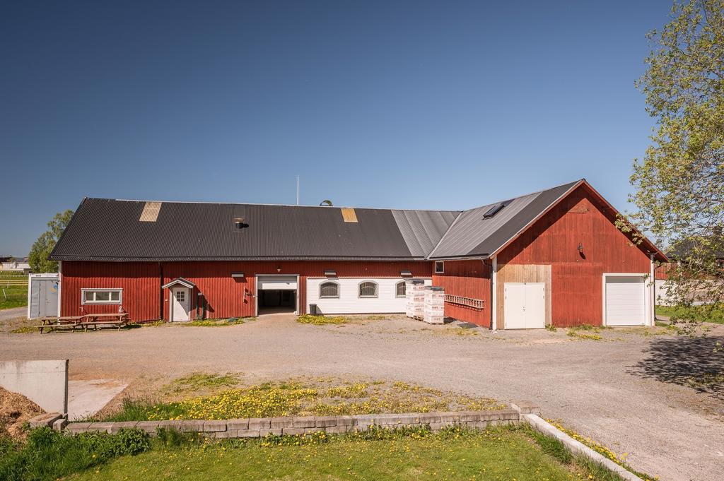 Stallet med 18 boxar!