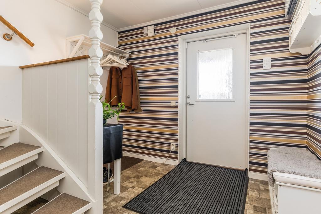 Hall med avhängningsplats.