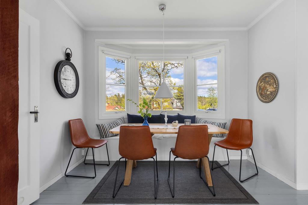 Matplats vid burspråk