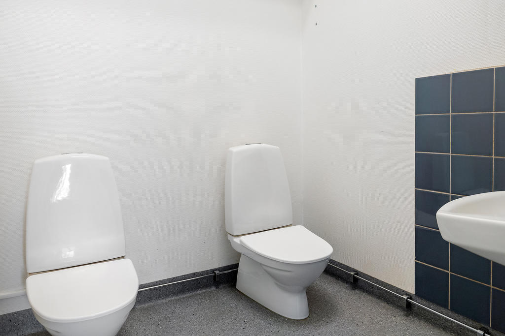 WC med 2 toaletter