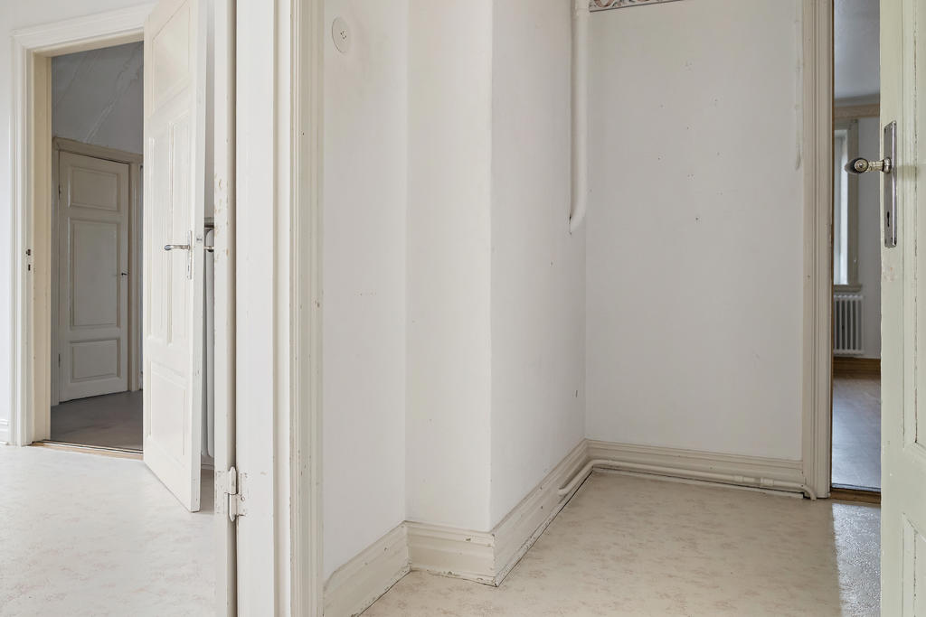 Hall Lgh 2