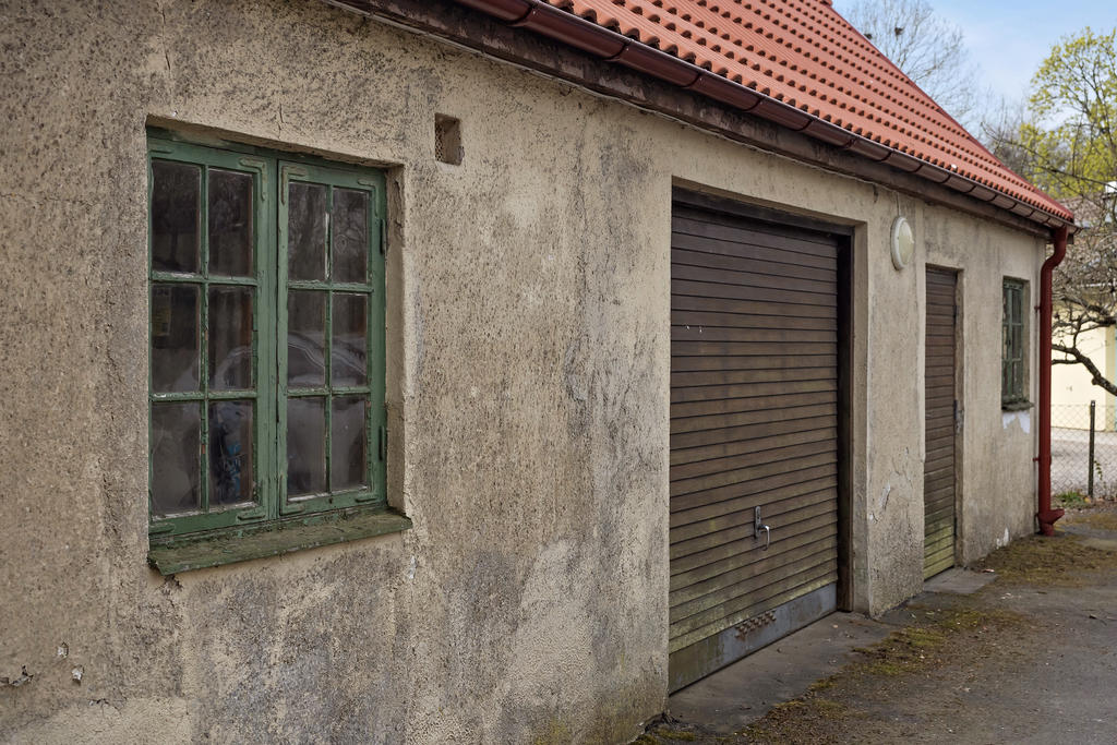 Gårdshus med garage