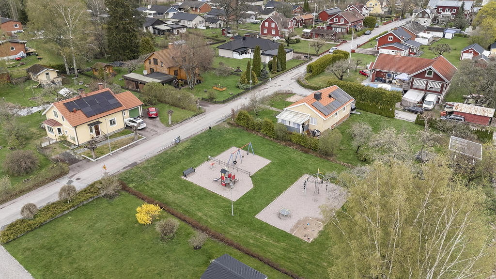 Områdesbild med lekplats