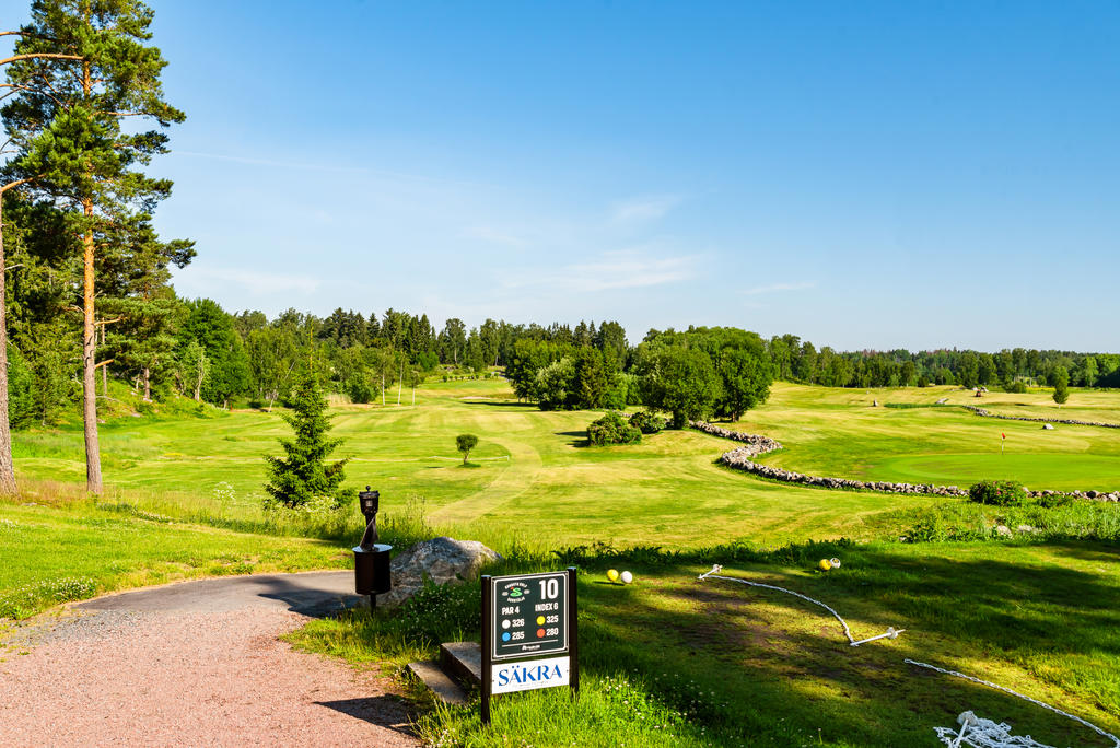 Vy över golfbanan, Sundsta 