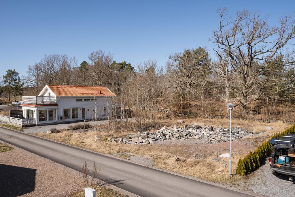 Tomt i natursköna Mauritzberg